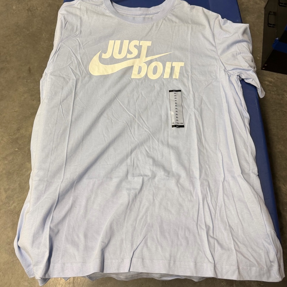 Nike Men’s Light Blue 'Just Do It' Short Sleeve Tee